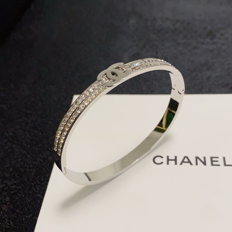 Ch**el bracelets